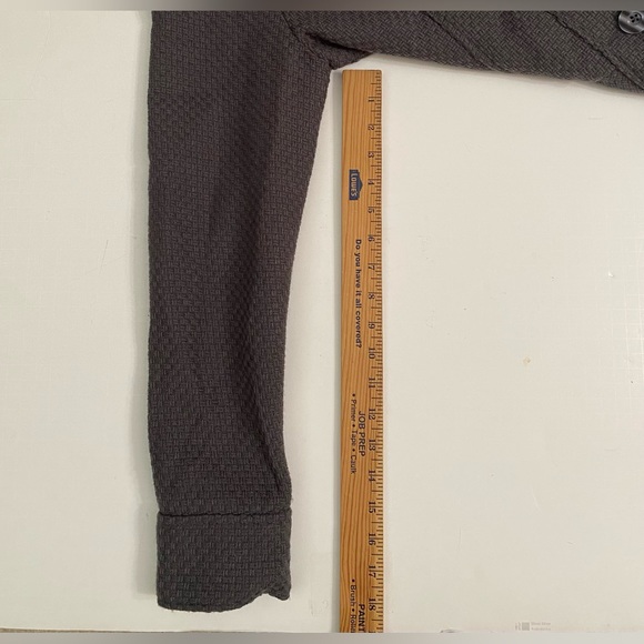 DECREE Charcoal Basket Weave Knit Button Front Peplum Waist Ruffle Edge Blazer - Picture 6 of 10